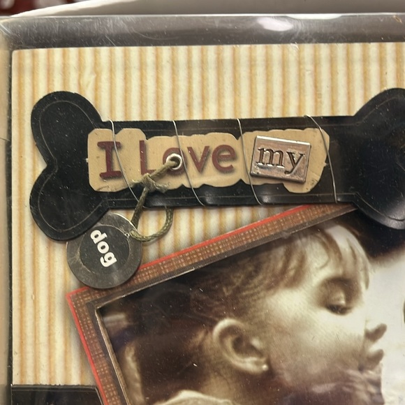 Adorable dog picture frame. New in the box. - Picture 4 of 6